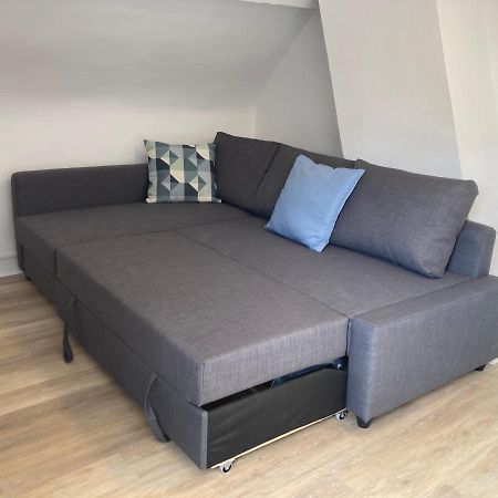 F2 Le City Parking Netflix Wifi Gare Evreux Exterior photo